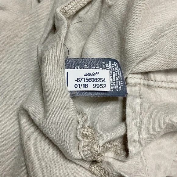Aerie Women’s Beige Distressed ‘Castaway’ Graphic Tank Top Size Extra Small - Picture 6 of 7
